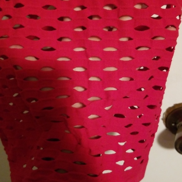 Tank - Picture 2 of 2